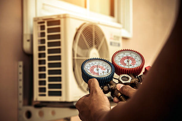 Professional Hvac technician working in Bishop, TX